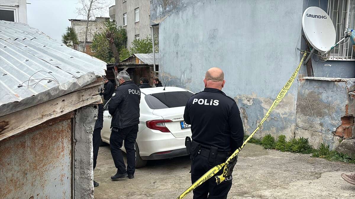 Bir evde 2 ceset! Anne-oğul ölü bulundu 14